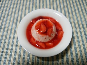 いちごのブランマンジェ