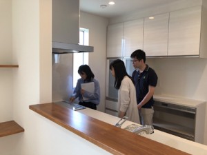 Ｔ様邸にてお引き渡し式～立岡分譲地にて～
