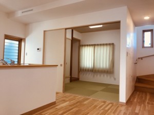 2.リビング～和室へ