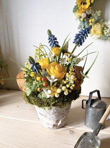 フラワーアレンジメント教室   – 春の寄植え風アレンジ  –