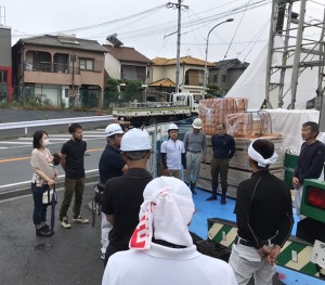 雨も上がり・・・、上棟工事が進んでいます