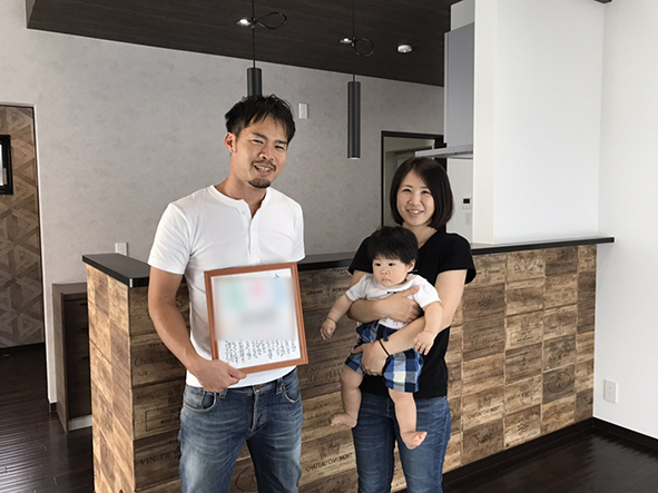 姫路市にて、Ｗ様邸のお引渡し式でした。