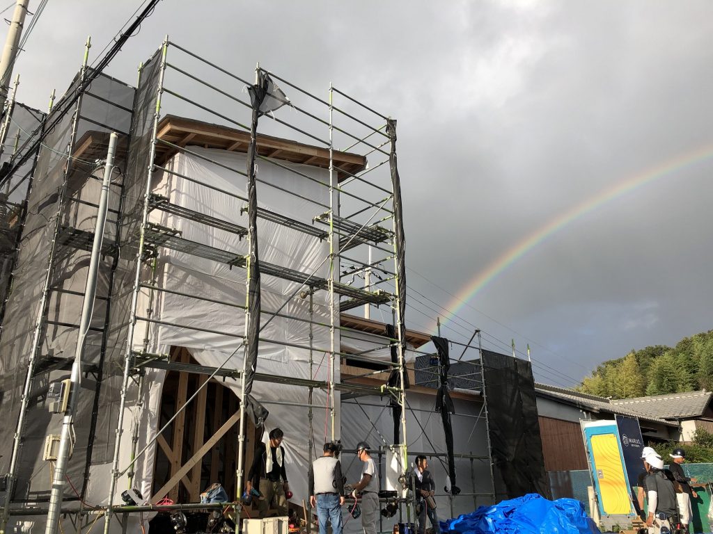 『 岸原建築日記 』･･･上棟式と虹。