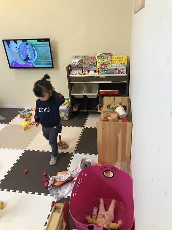 お打合わせ中のお子様の様子