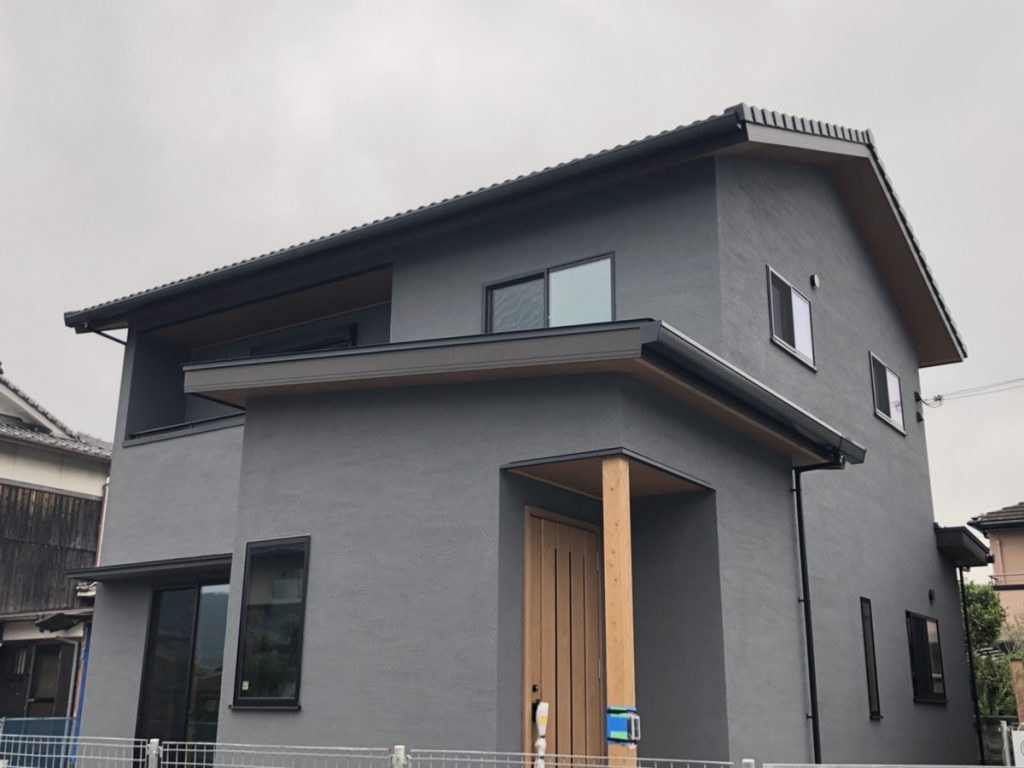 『 岸原建築日記 』･･･姫路市六角にて完成します