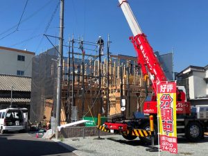 『 岸原建築日記 』･･･ 新規分譲地での上棟！