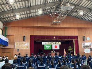 『 岸原建築日記 』･･･ コロナ世代の卒業式
